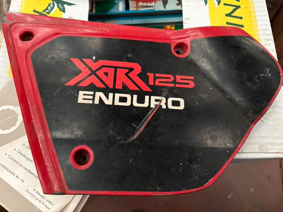 Honda XR125. Sidecover links, Ophalen of Verzenden, Gebruikt