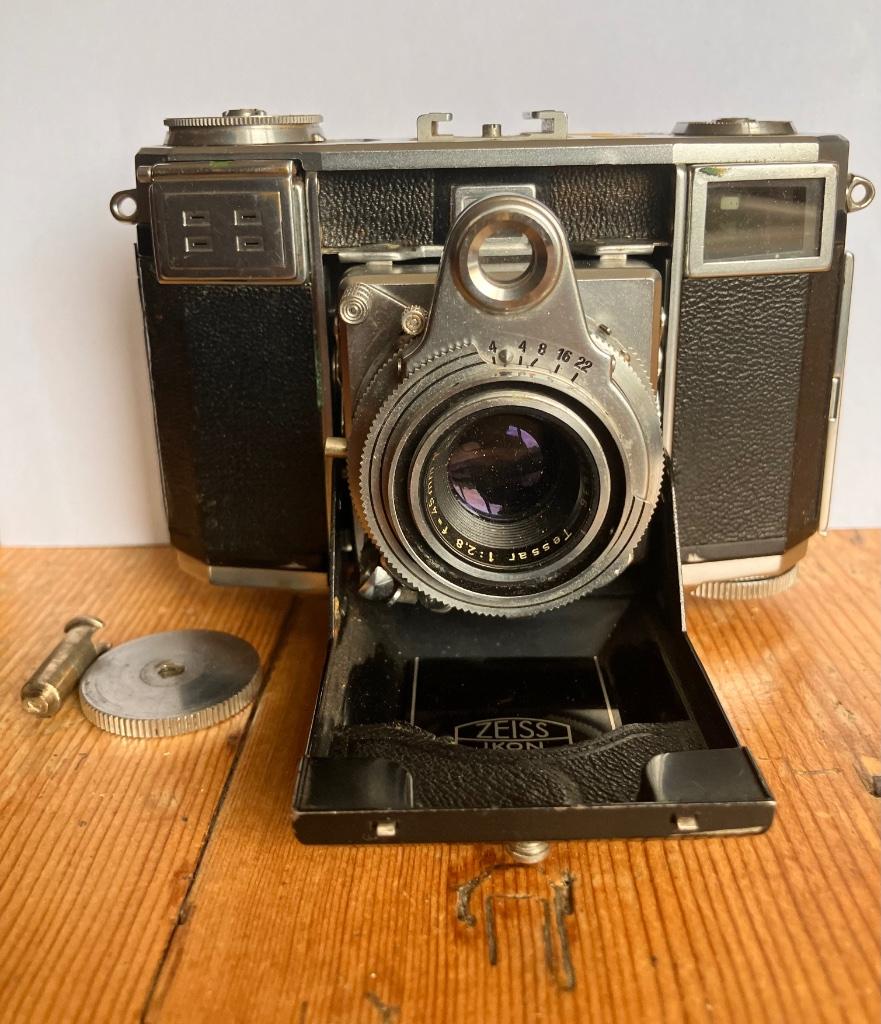 Zeiss ikon contessa, Enlèvement