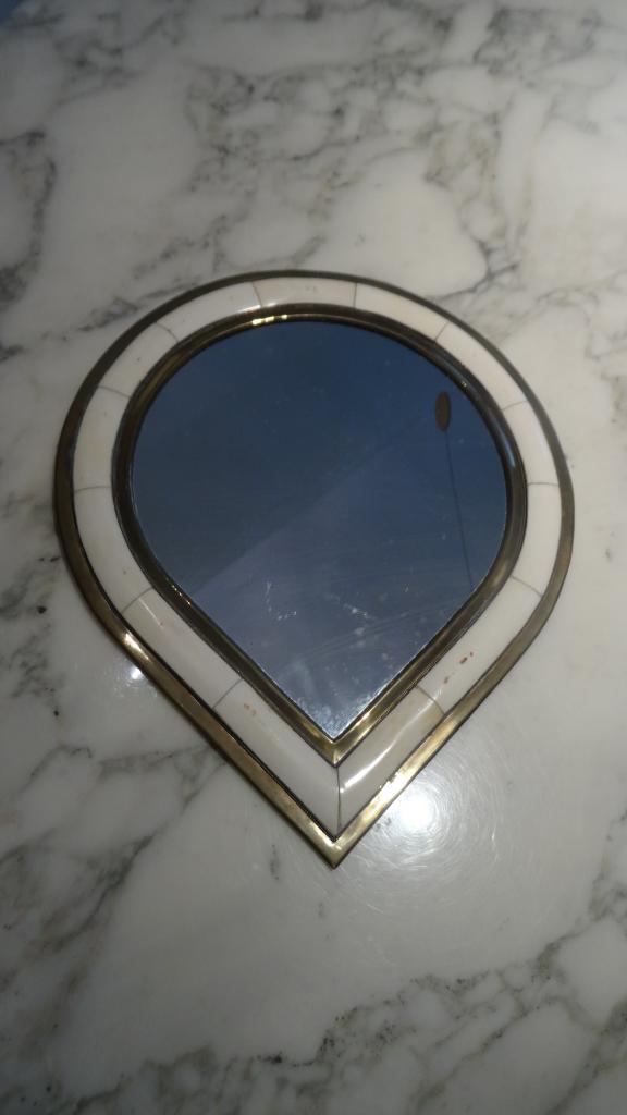 Miroir "goutte" Marocain en laiton et cornes, 27/30cm, Enlèvement ou Envoi, Moins de 100 cm, Comme neuf, Moins de 50 cm