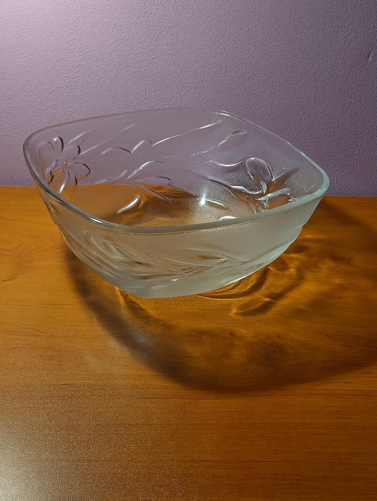 Saladier en verre fleurs incrustées Covetro IT 23,5cm H 10cm, Antiquités & Art, Enlèvement