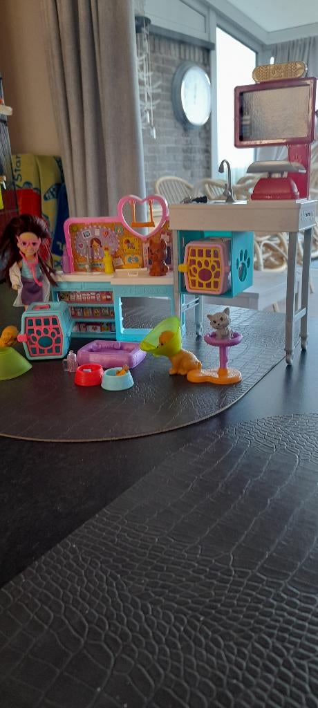 Clinique vétérinaire BARBIE, Enlèvement, Comme neuf