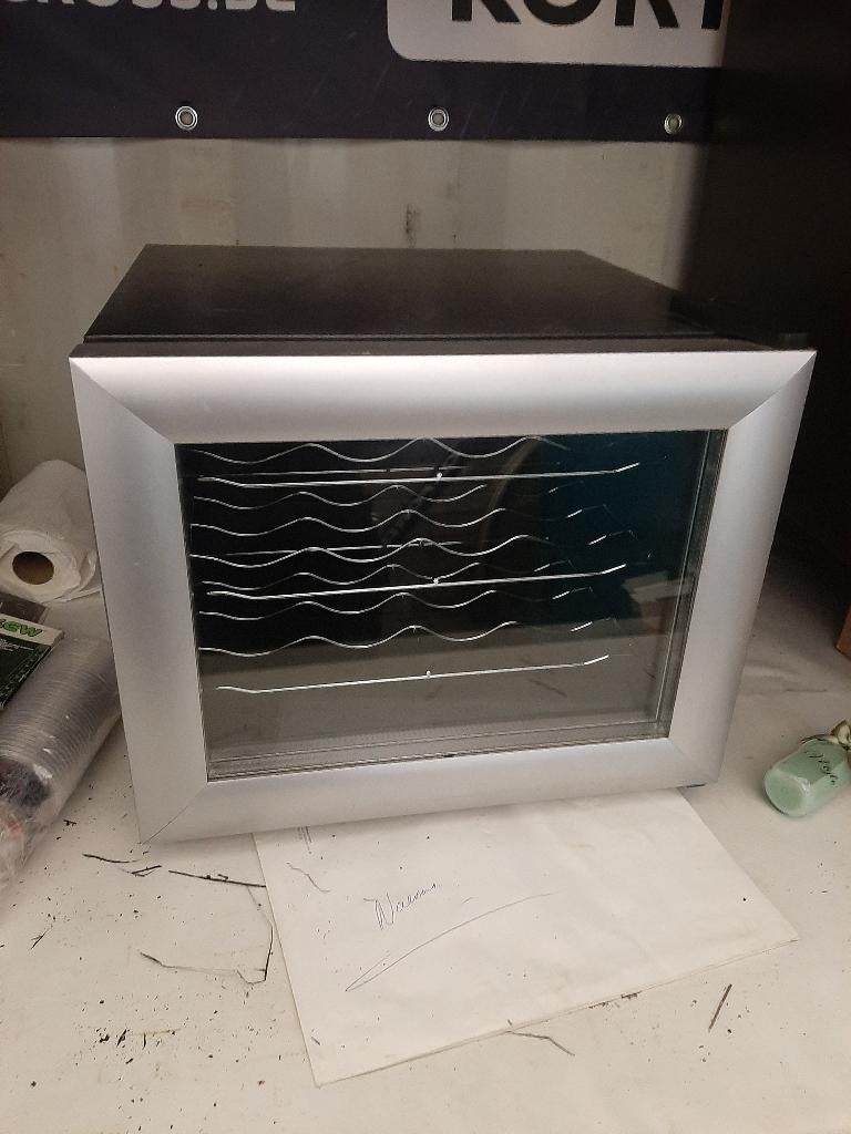 kleine wijnfrigo, Ophalen, Gebruikt, Zonder vriesvak