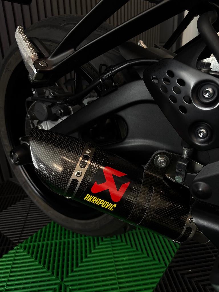 Akrapovic uitlaat Yamaha MT-07 2025 Racing Line, Motoren, Ophalen of Verzenden, Nieuw