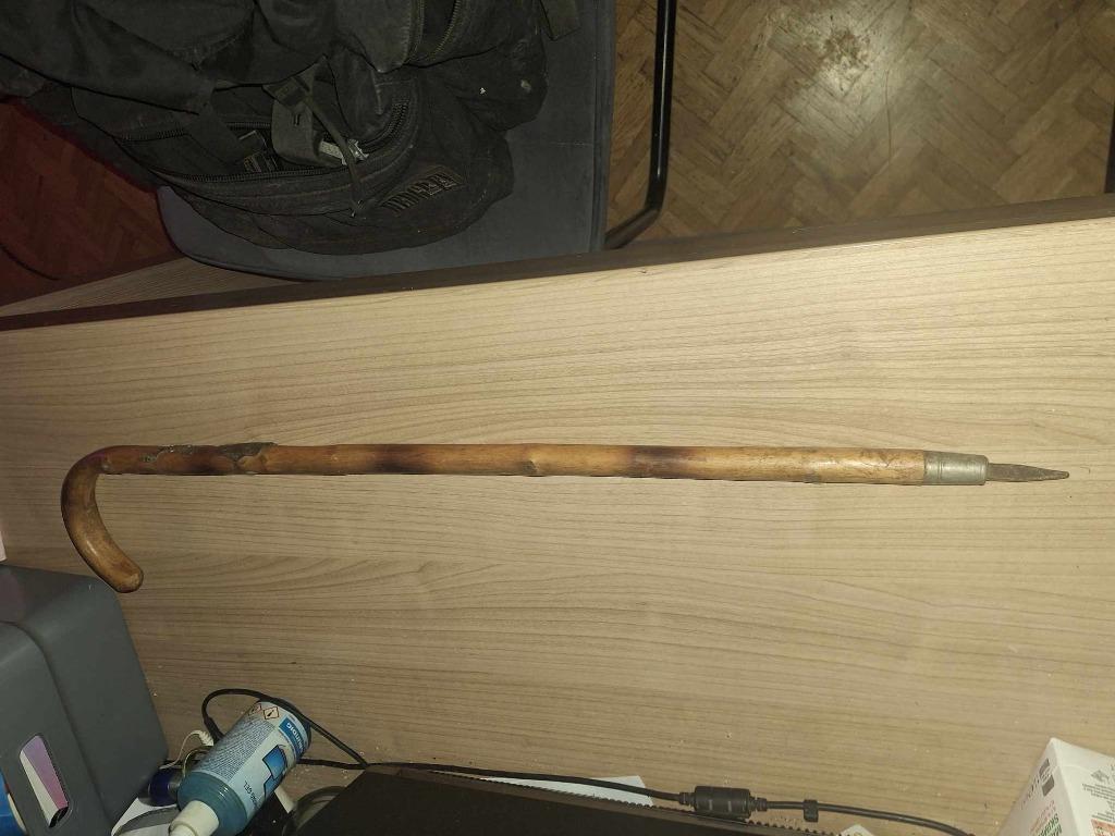 Bâton de marche ancien d'Echternach à vendre !, Antiquités & Art, Antiquités | Autres Antiquités, Enlèvement ou Envoi