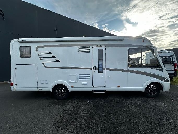 HYMER BCL678 à vendre, camping-car, Marchepied électrique, Toilette à cassette, Fiat, Boîte manuelle