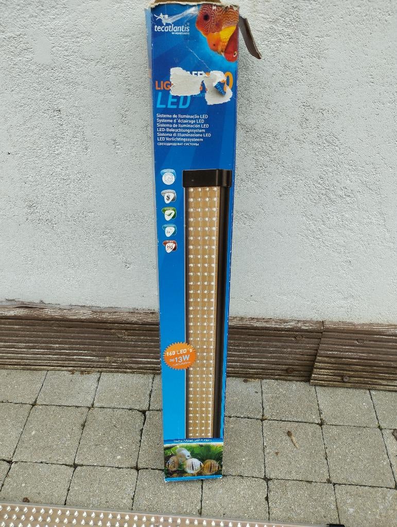 Rampe Led Aquarium Aquatlantis 160 Led 13w, Animaux & Accessoires, Poissons | Aquariums & Accessoires, Neuf, Éclairage ou Chauffage