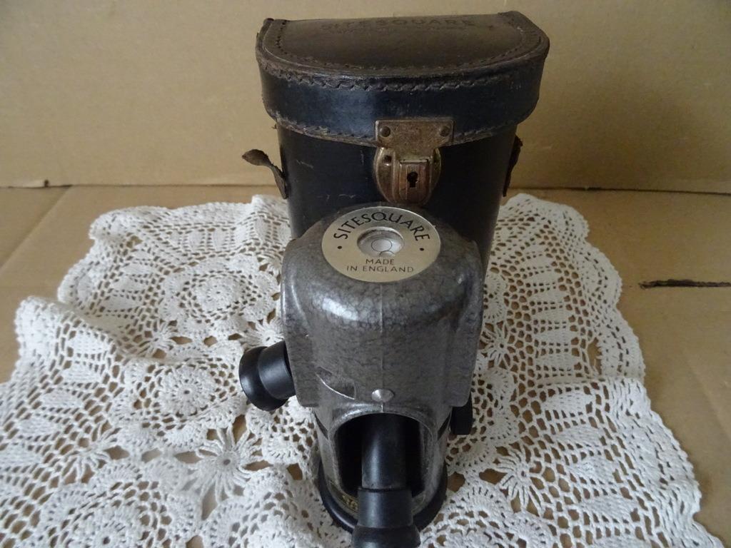 Outil d'arpentage Sitesquare Hilger and Watts vintage 1959, Antiquités & Art, Enlèvement ou Envoi