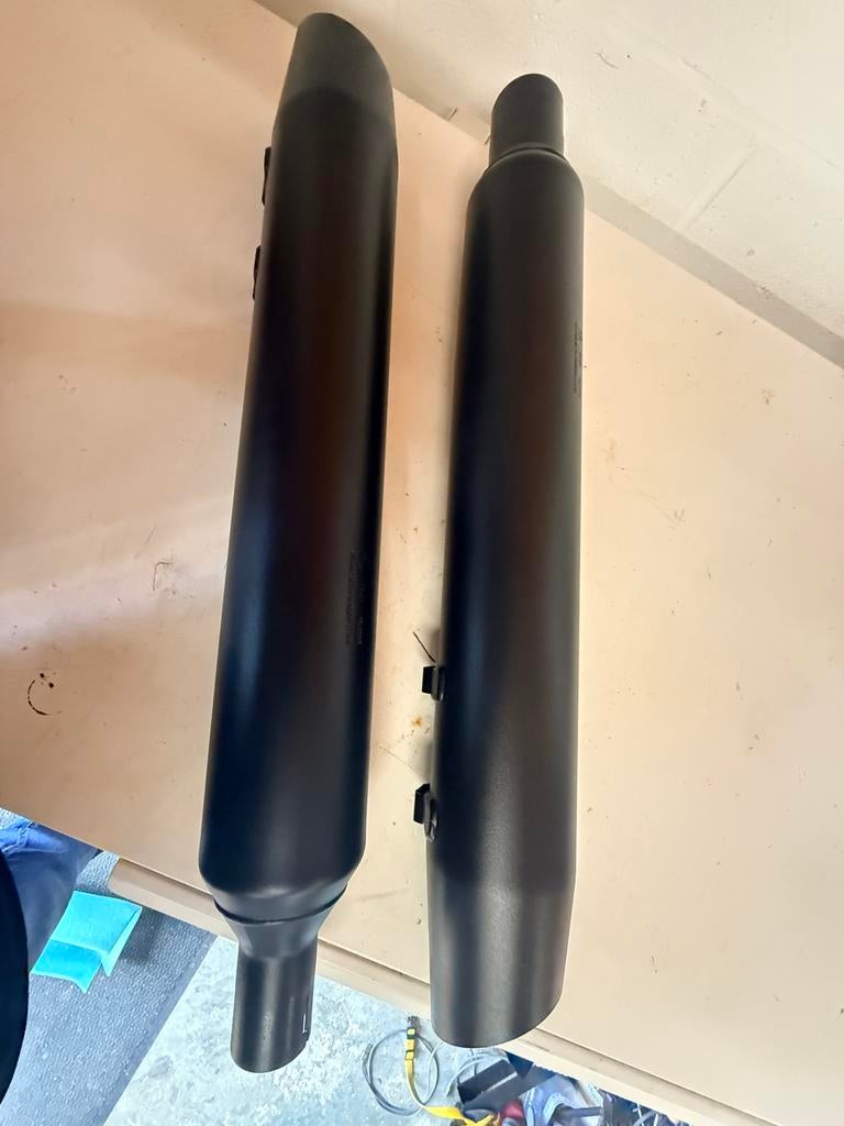 Échappement original Harley Touring 2025, Enlèvement ou Envoi