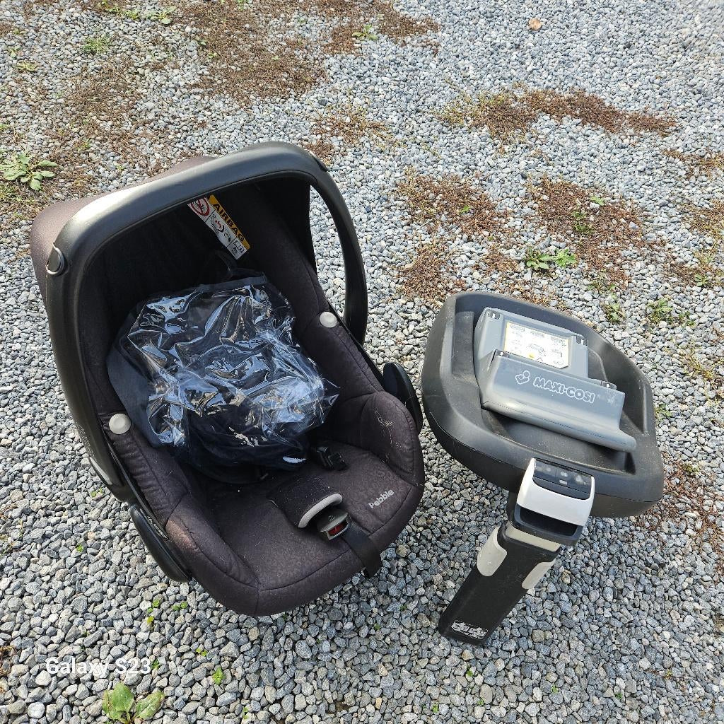 Pousette trio bebe confort, Enfants & Bébés, Poussettes & Combinaisons, Utilisé, Poussette combi, Maxi-Cosi, Voiture duo, Pneus
