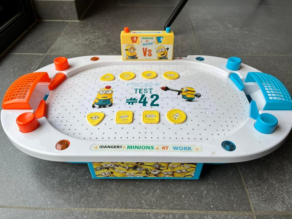 Minions Air Hockey, Kinderen en Baby's, Ophalen, Zo goed als nieuw