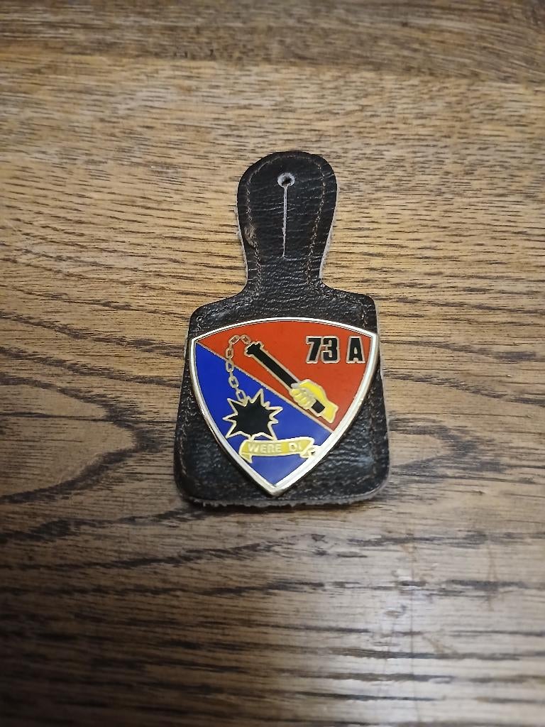Breloque 73 regiment d'artillerie 73A, Envoi, Armée de terre, Emblème ou Badge