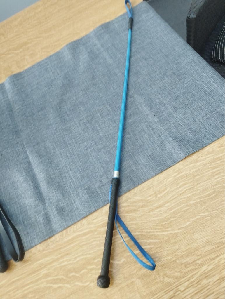 Bâtons pour chevaux, Enlèvement