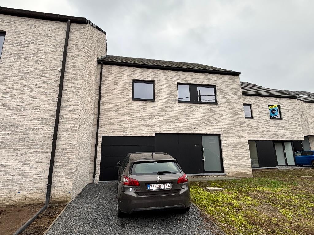 Maison récemment construite avec 4 chambres et garage, Immo, Maisons à vendre, Province de Flandre-Orientale, 200 à 500 m², Maison 2 façades