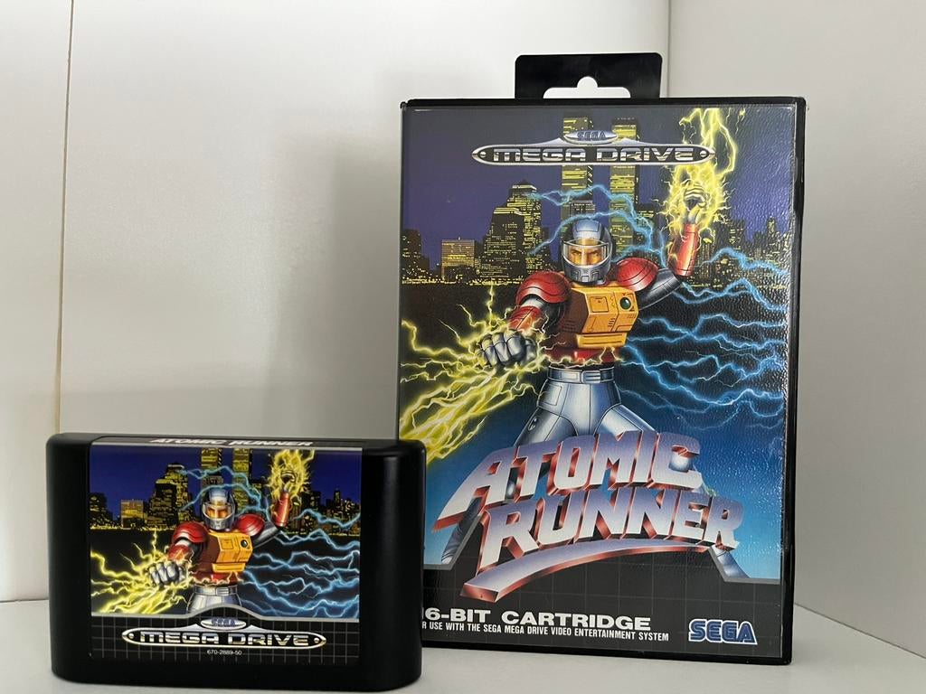 Méga lecteur Atomic Runner, Enlèvement, Comme neuf, Mega Drive