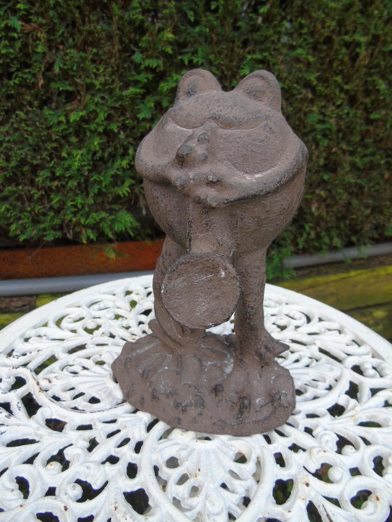 GRENOUILLE en fonte pat brun qui joue du saxophone ., Enlèvement, Neuf, Métal, Animal