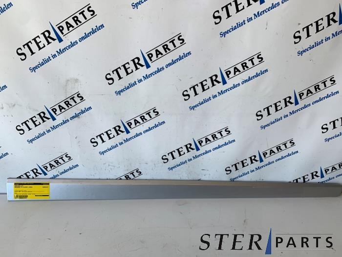 Portierlijst van een Mercedes ML-Klasse, Ophalen of Verzenden, 3 maanden garantie, Gebruikt, Mercedes-Benz