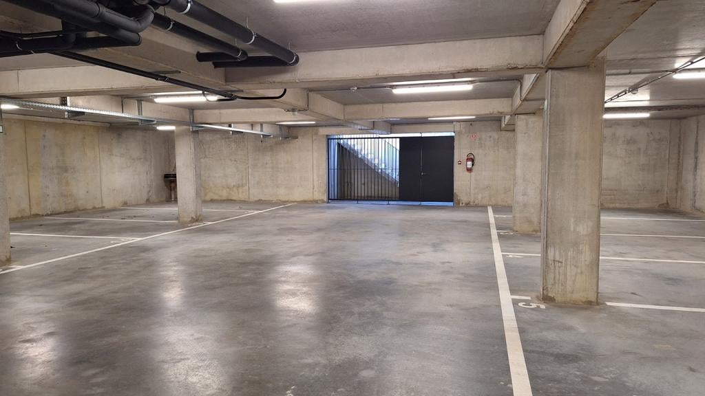 Overdekte parkeerplaats te koop