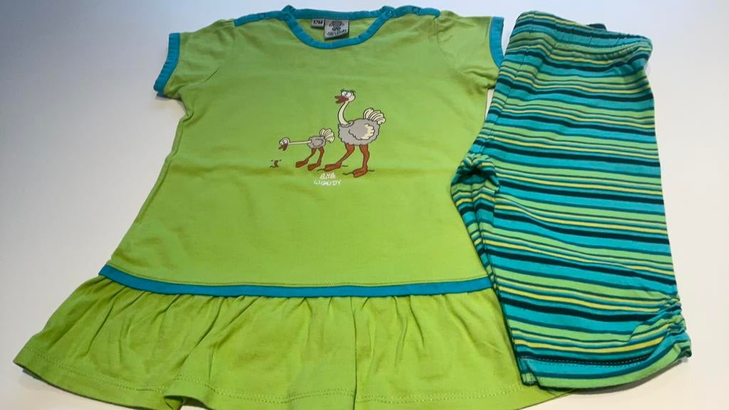 Woody slaapsetje, jurkje en broekje, volledig intact! 12 md., Ophalen of Verzenden, Zo goed als nieuw, Meisje, Nacht- of Onderkleding