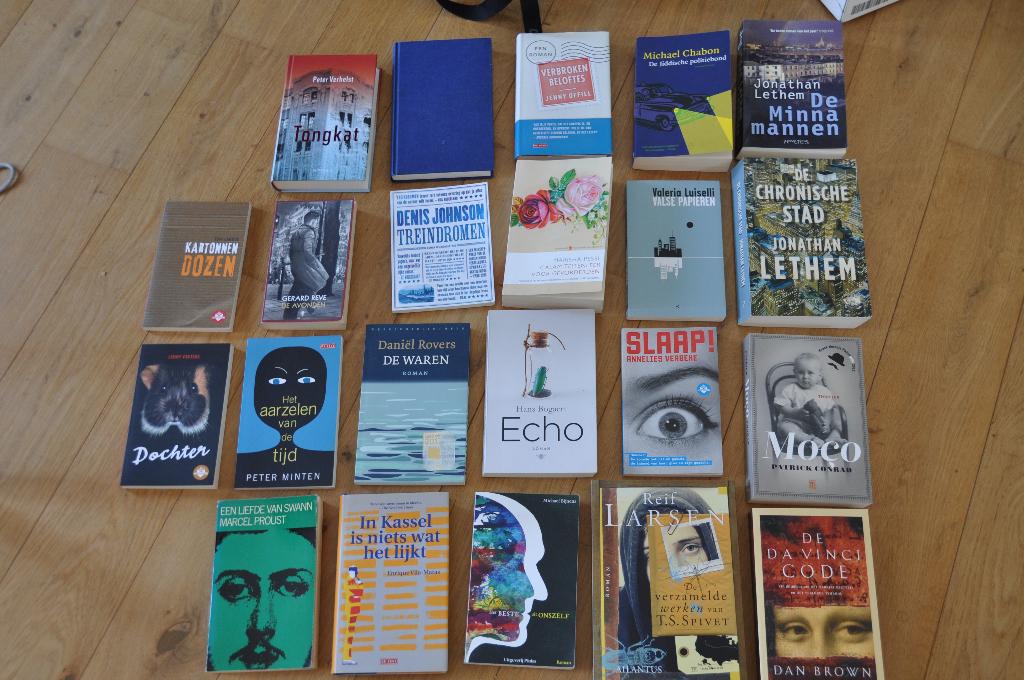 Bulk van 22 romans voor 22 euro, Boeken, Ophalen