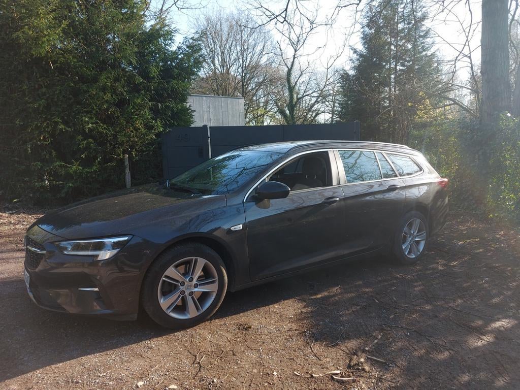 Opel insignia 1.5 diesel année 2020, Autos, Opel, 90 kW, Achat, Euro 6, Boîte manuelle