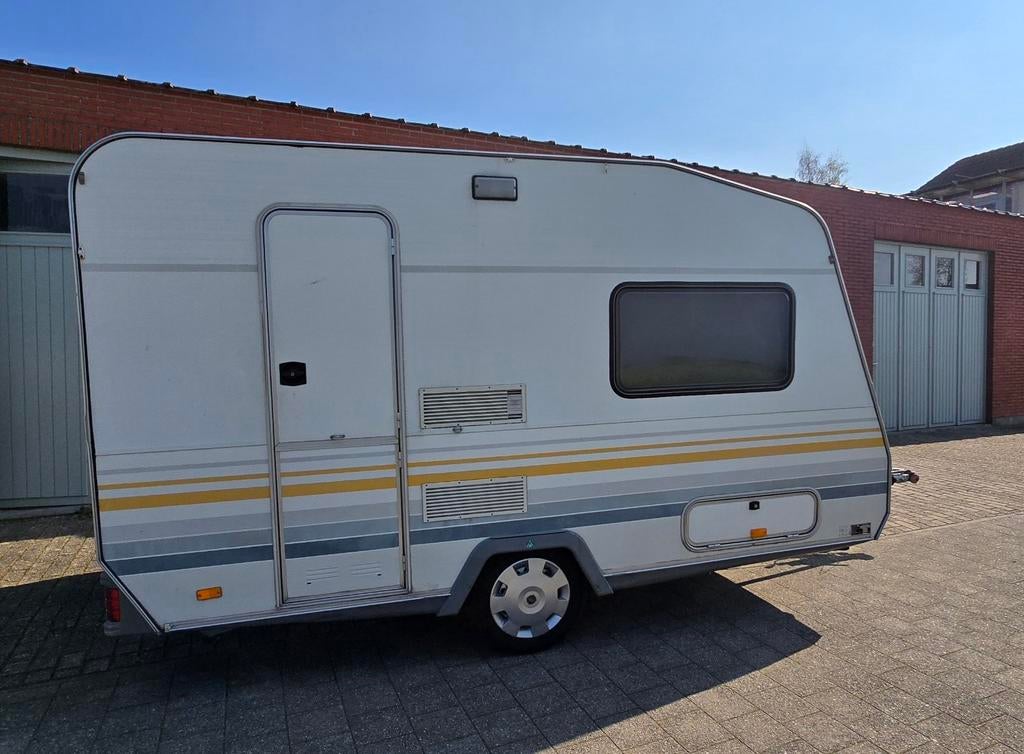 Caravan KNAUS SÜDWIND bouwjaar 1991, gerenoveerd., Caravanes & Camping, Particulier, Auvent, Knaus