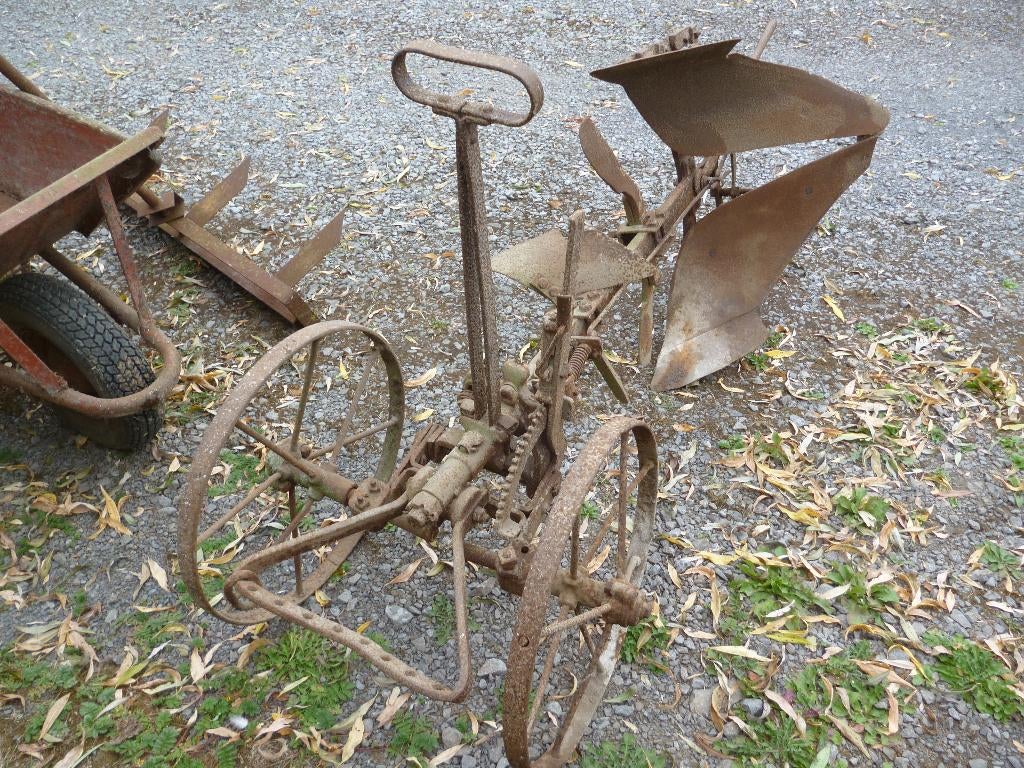 ancienne CHARRUE déco vintage bon état, Enlèvement, Métal