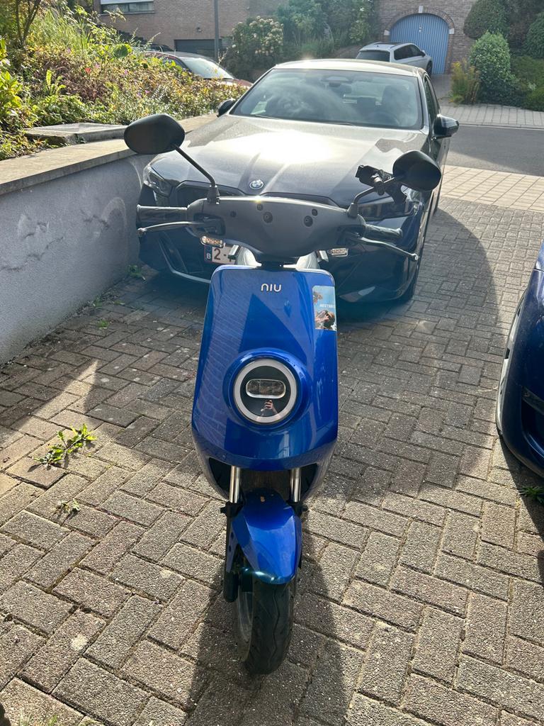Niu scooter, Ophalen, Gebruikt