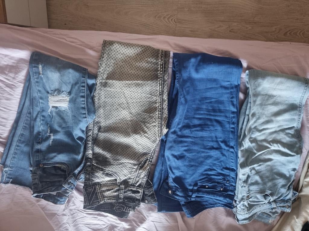 Pantalons jeans femme, Vêtements | Femmes, Packs de vêtements pour femmes, Comme neuf, Taille 36 (S), Enlèvement