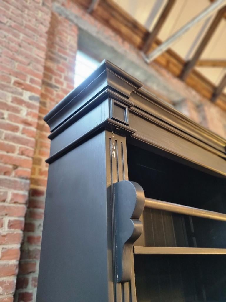 Massief houten boekenkast/bibliotheekkast art:76/26, Huis en Inrichting, Kasten | Boekenkasten, Ophalen, Gebruikt, Met deur(en)