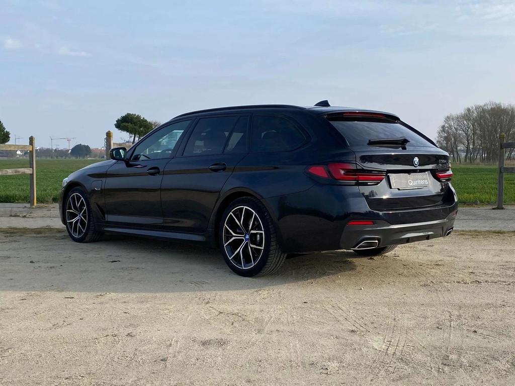 BMW 5 Serie 530 Hybride,M-Pack, Adap cruise,LED, Camera,Priv, Auto's, BMW, 4 cilinders, https://public.car-pass.be/vhr/9ee3ee1b-a661-4208-9c49-d13d6531006b