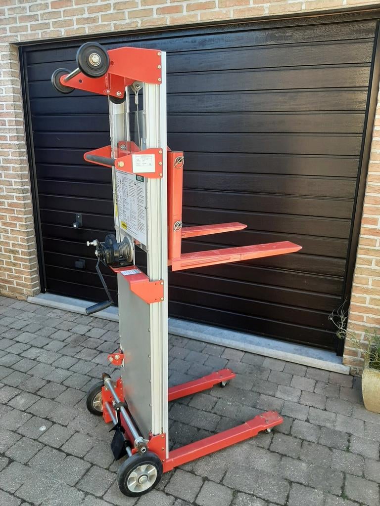 Montagelift huur, Ophalen