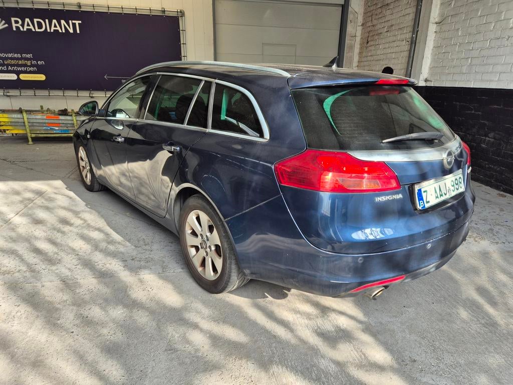 OPEL INSIGNIA 1.6i, Autos, Opel, Cuir, Euro 5, Achat, Entreprise