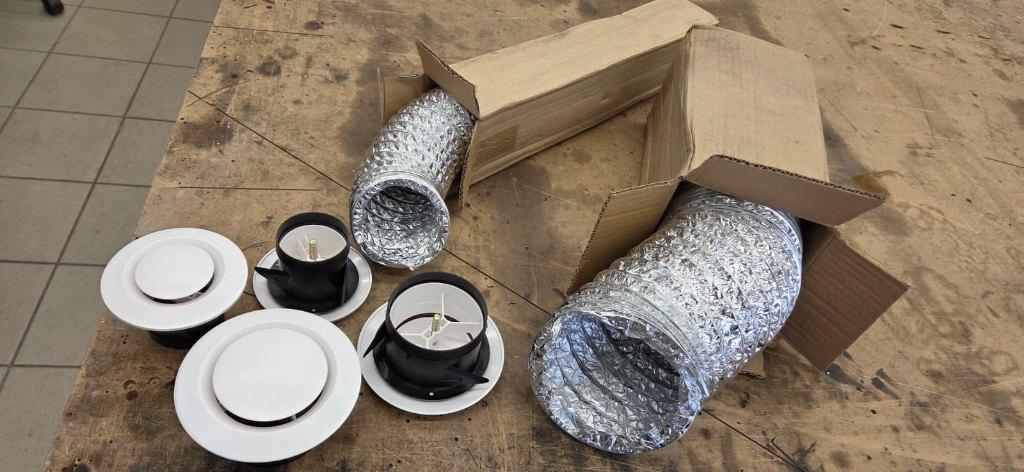 Lot de tuyaux et accessoires VMC, Bricolage & Construction, Enlèvement, Neuf, Ventilateur et Extracteur