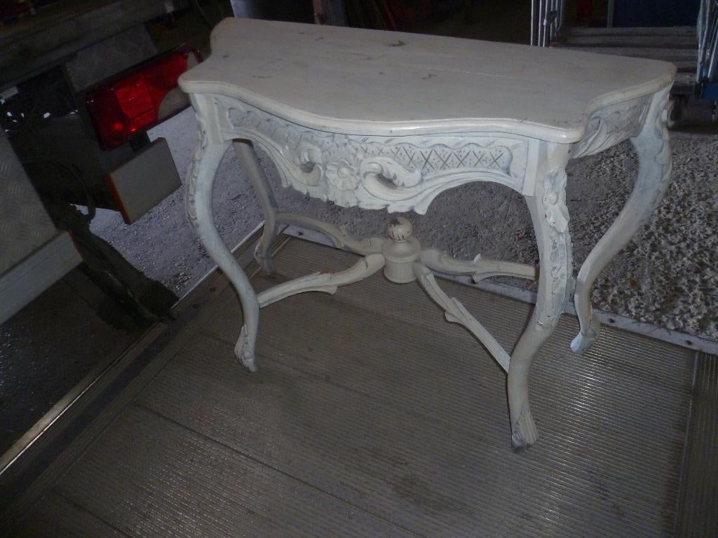 GESCHULPTEERDE WAND CONSOLE, Ophalen