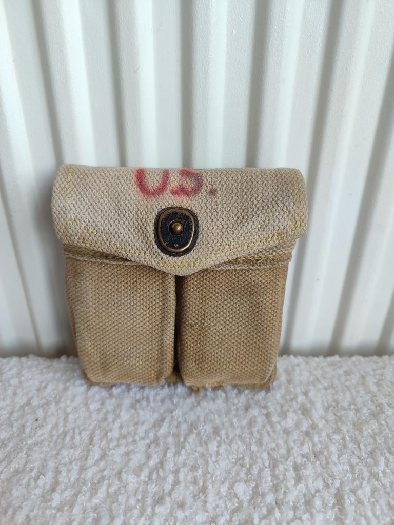 Porte chargeur British made us ww2 complet