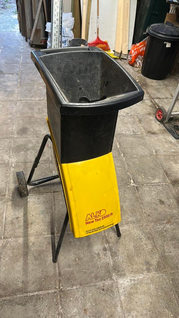 Broyeur à lame Alko 2500R, Jardin & Terrasse, Enlèvement, Utilisé, Électrique