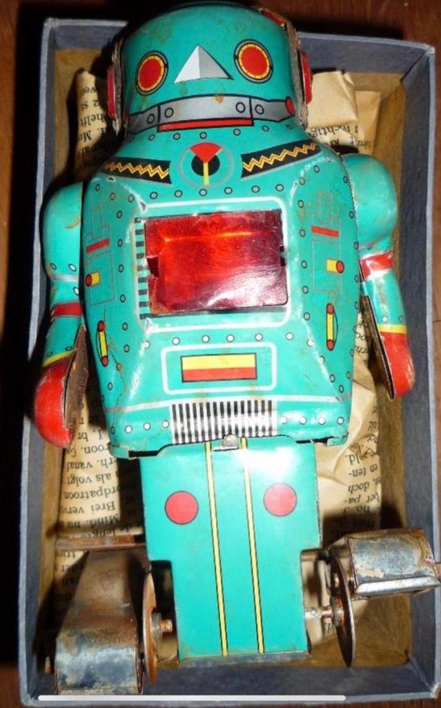 Oude blikken robot, Envoi