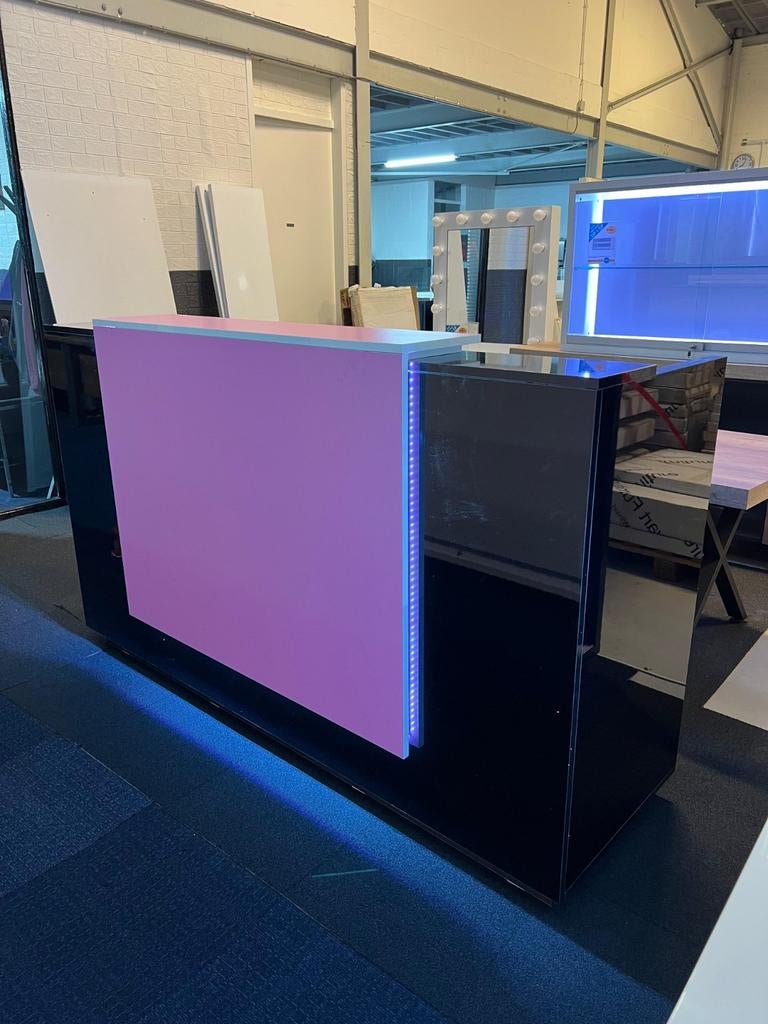 BELLE RÉCEPTION AU COMPTOIR, Articles professionnels, Enlèvement