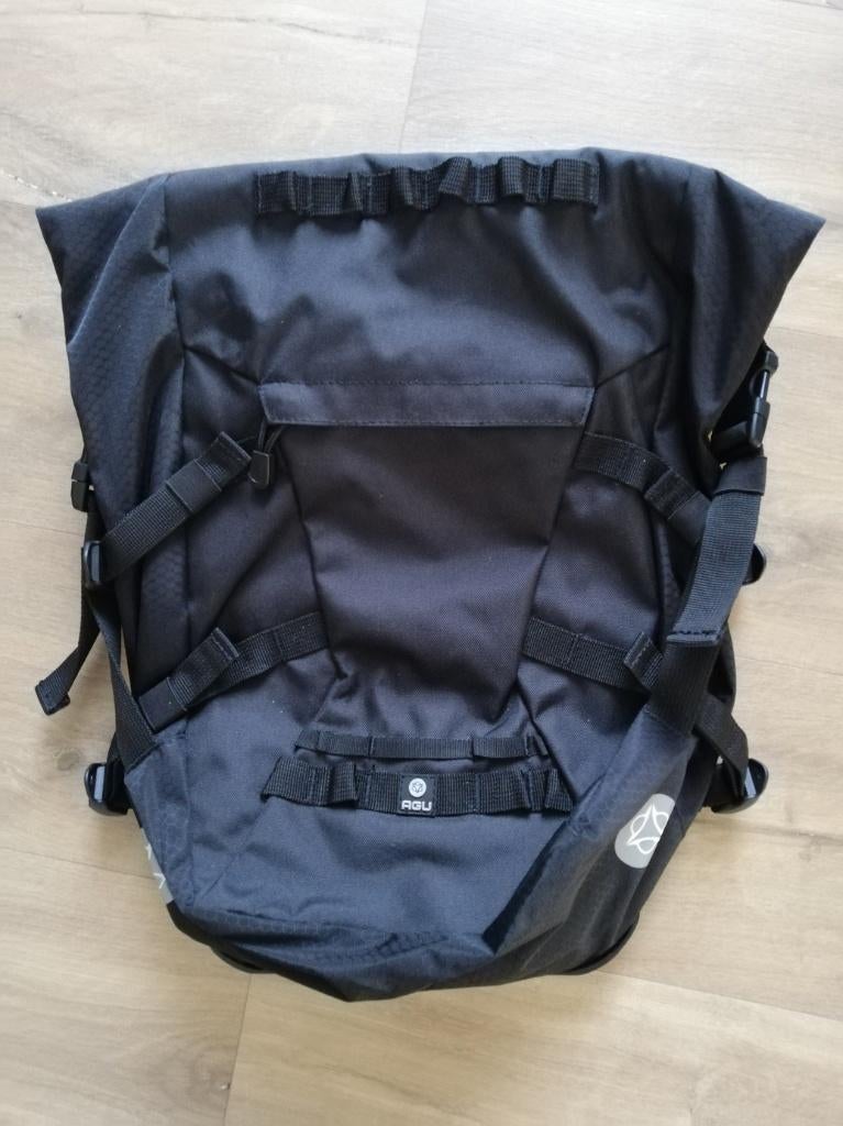 AGU fietstas zwart NIEUW, Enlèvement