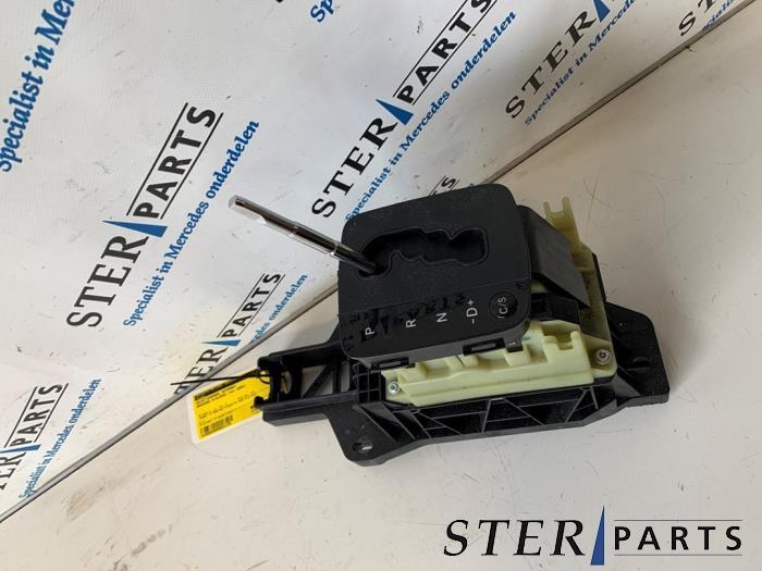 Levier de sélection automatique d'un Mercedes B-Klasse, Autos : Pièces & Accessoires, Habitacle & Garnissage, Mercedes-Benz, Utilisé