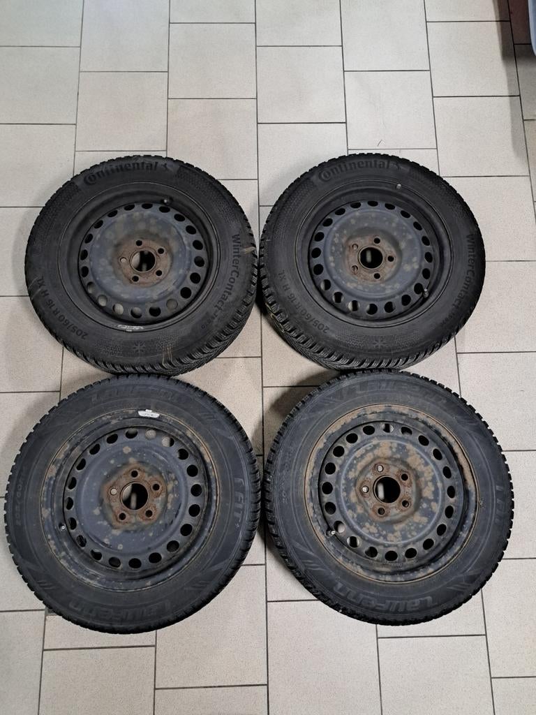 4 Jantes tôles 16x6 1/2 J 44 avec pneus hiver 205/60 R 16, Pneus et Jantes, Pneus hiver, 16 pouces, 205 mm