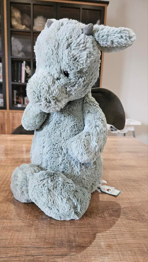 Jellycat : un énorme dragon timide, Collections, Enlèvement ou Envoi, Neuf, Ours en tissus, Autres marques
