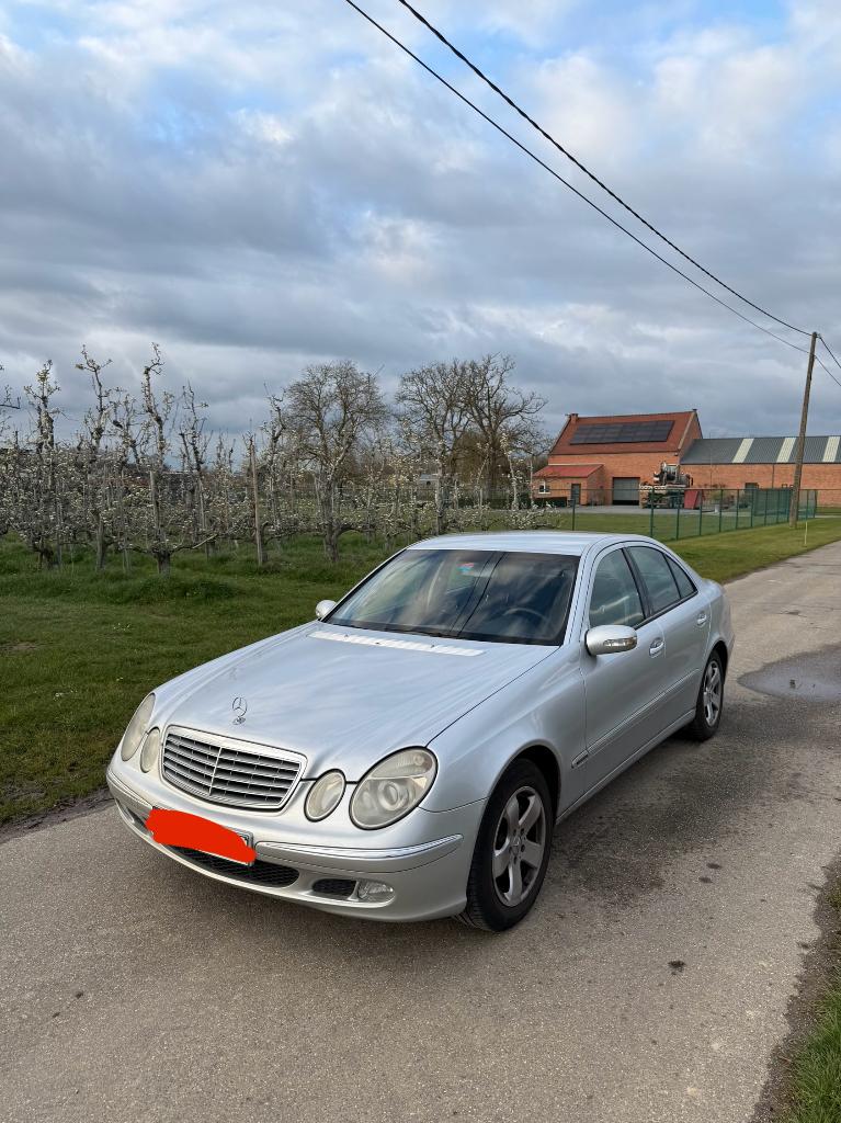 Mercedes e220 gekeurd voor verkoop, Autos, Achat, Boîte manuelle, Diesel, Particulier