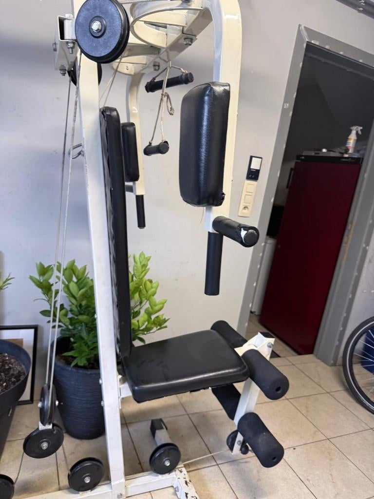 Multifunctioneel fitnessapparaat — goede staat, Sport en Fitness, Ophalen, Overige materialen, Benen, Gebruikt