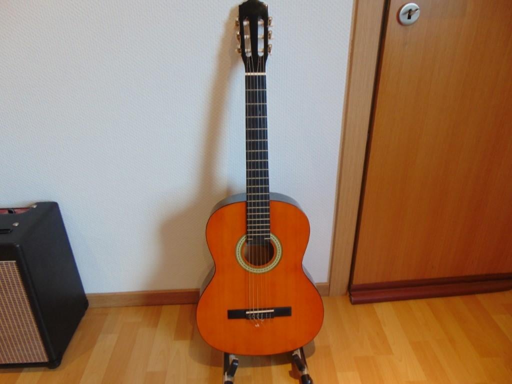 Klassieke ( Spaanse ) gitaar 4/4 Messina + gitaarzak ., Muziek en Instrumenten, Ophalen, Nieuw, Overige typen