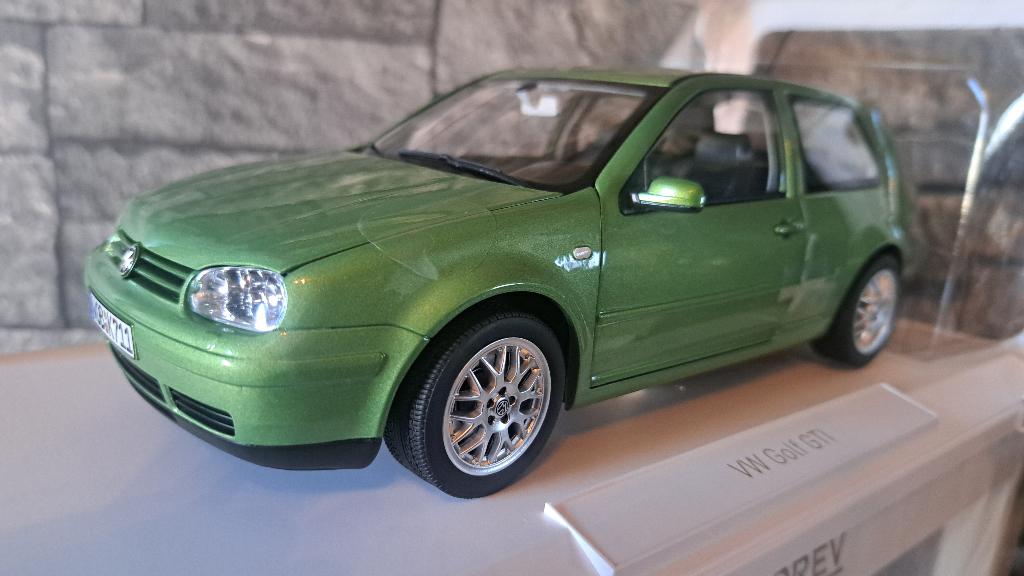 VW Volkswagen golf 4 GTI 1/18éme, Neuf, Enlèvement ou Envoi, Voiture, Norev
