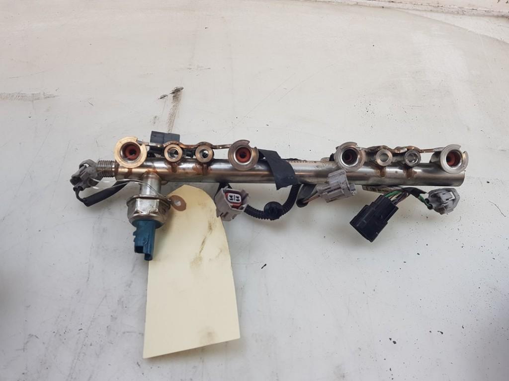 INJECTIEGALERIJ Renault Clio IV Estate / Grandtour (7R), Gebruikt, Renault, Peter-Huppertz-Straße 5
51063  Köln, DE, Dialog.deutschland@renault.de