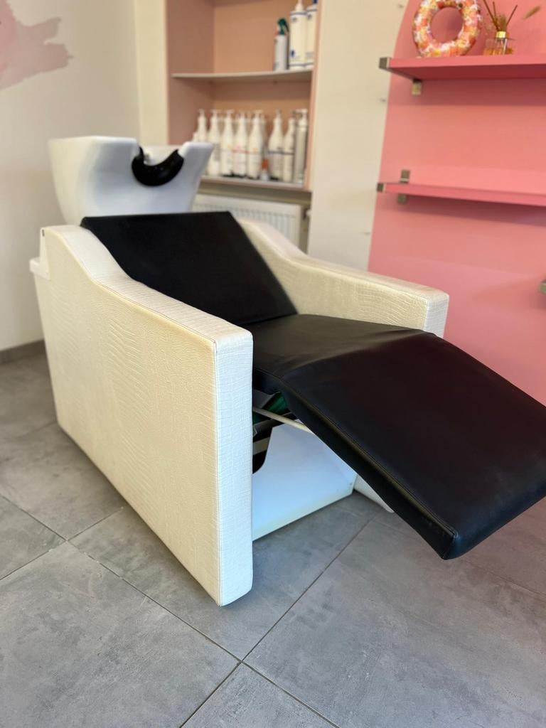 Massage wastafel met twee kappersstoelen, Enlèvement
