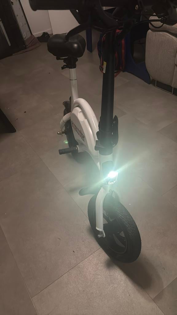Mini vélo électrique, Vélos & Vélomoteurs, Enlèvement ou Envoi, Comme neuf, Step électrique (E-scooter)
