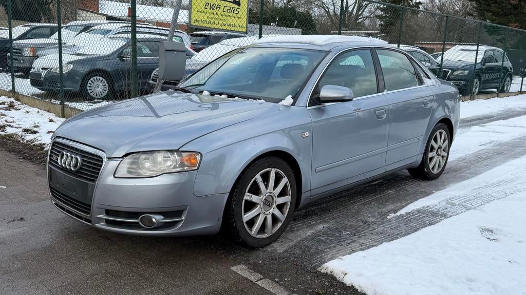 Audi A4 1.8 benzine bj 2005 S line, Voorwielaandrijving, Gebruikt, 4 cilinders, A4